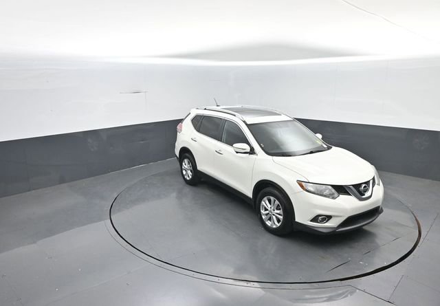 Used 2015 Nissan Rogue SV w/ SV Premium Package image 17