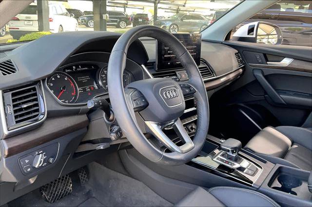 Used 2024 Audi Q5 2.0T Premium w/ Convenience Package AWD/4WD image 17