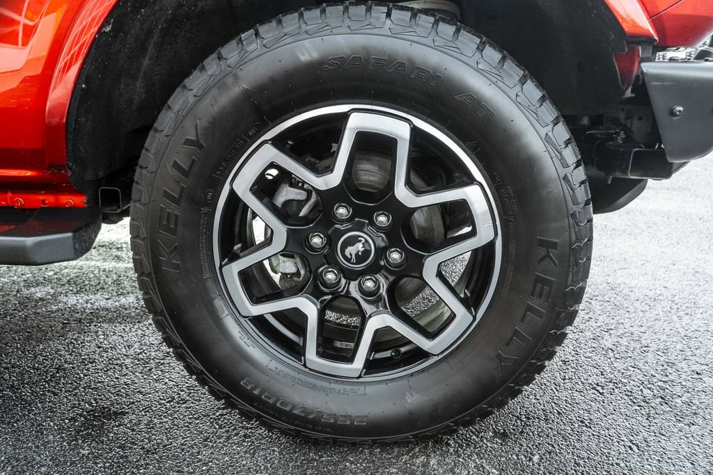 Used 2023 Ford Bronco Outer Banks image 5