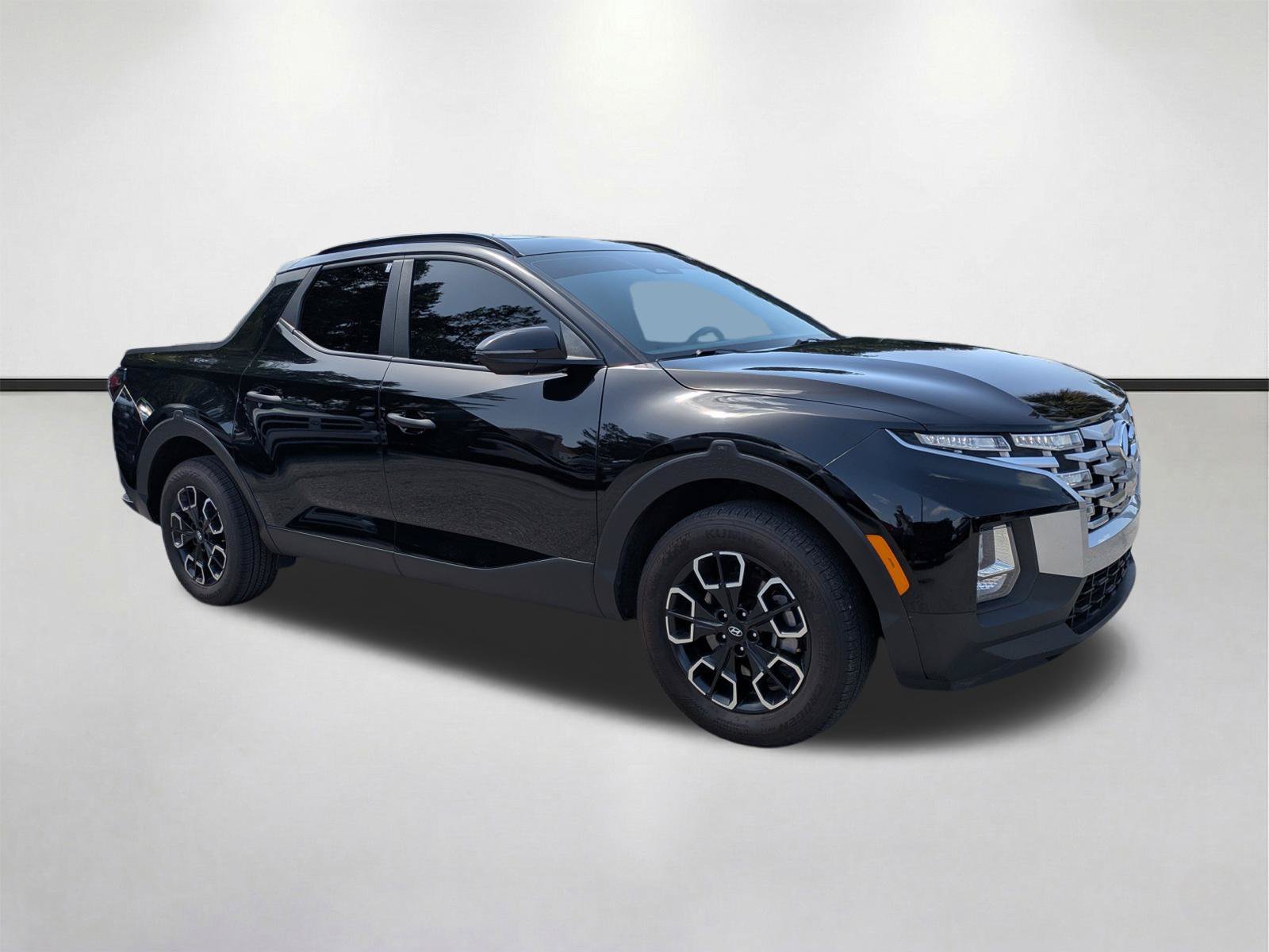 Used 2023 Hyundai Santa Cruz SEL w/ Activity Package FWD image 1