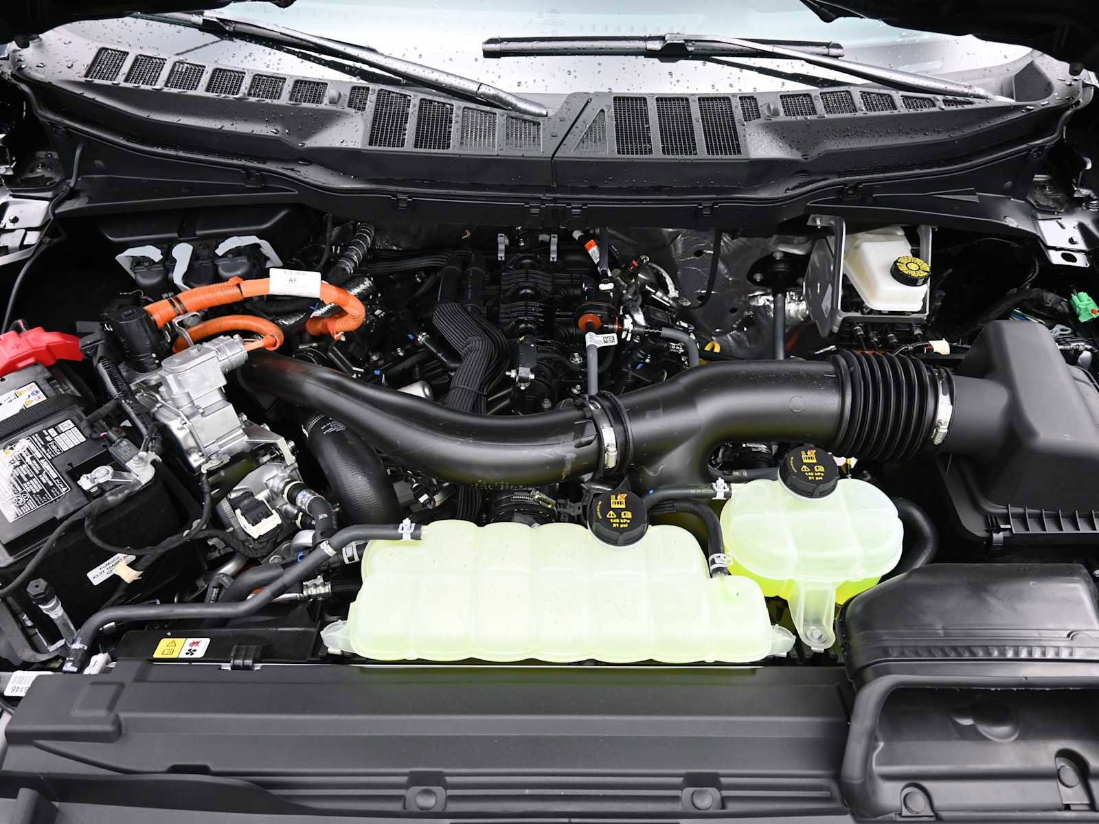 New 2025 Ford F150 Lariat w/ Equipment Group 502A High image 13