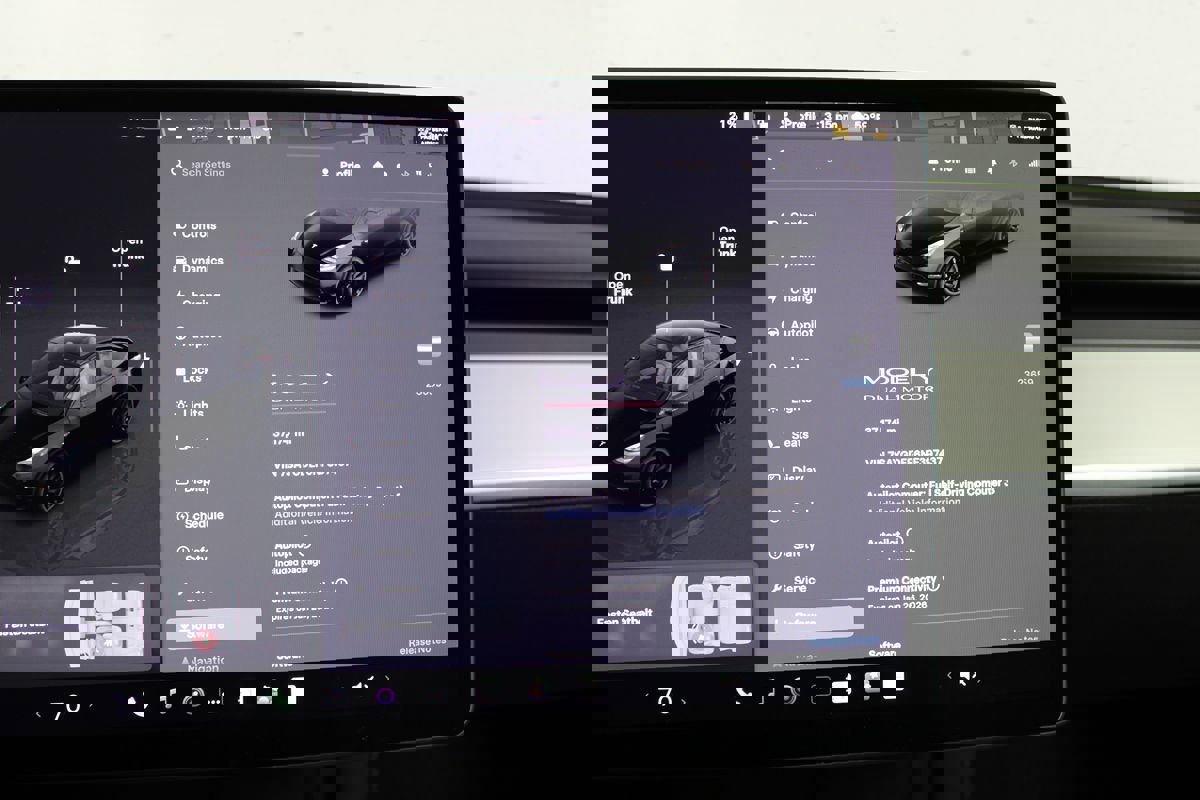 Used 2022 Tesla Model Y Performance image 16