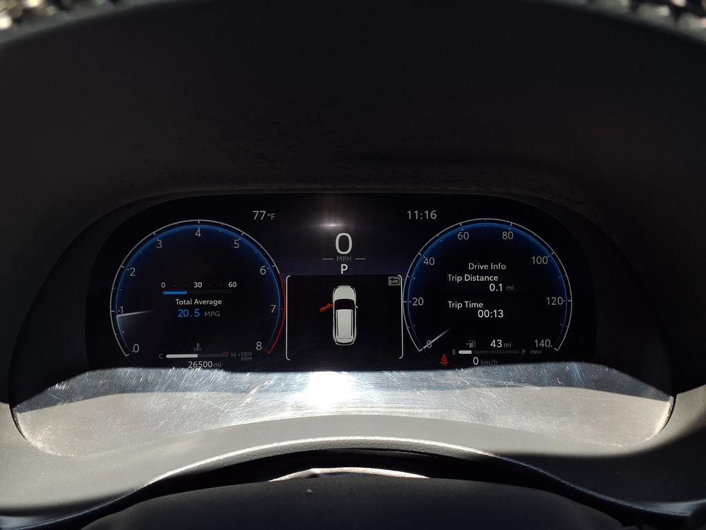 Used 2023 Toyota Highlander Limited FWD image 13