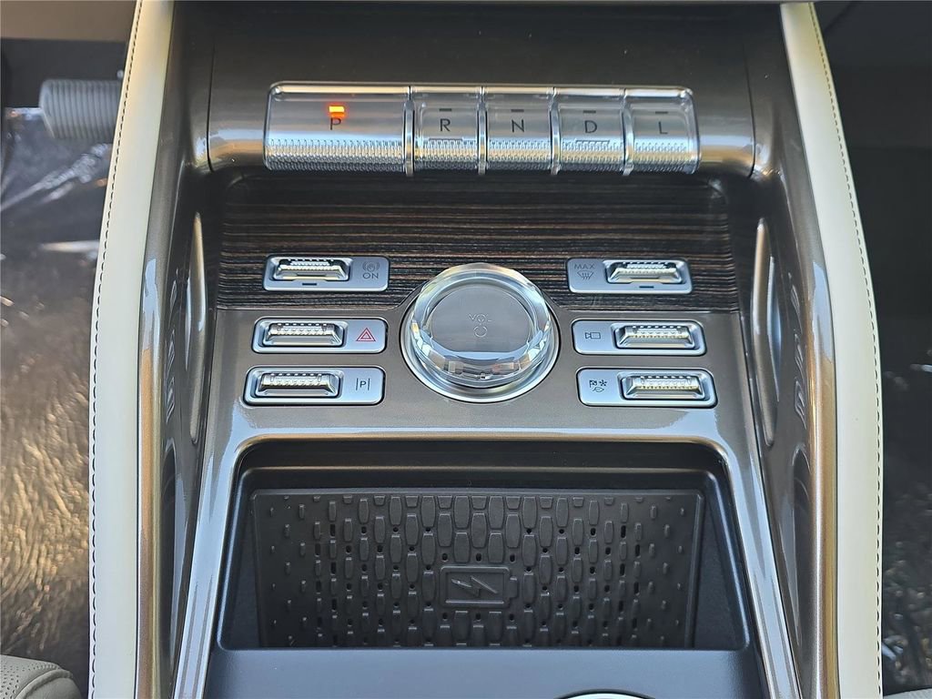 New 2026 Lincoln Nautilus Black Label image 16