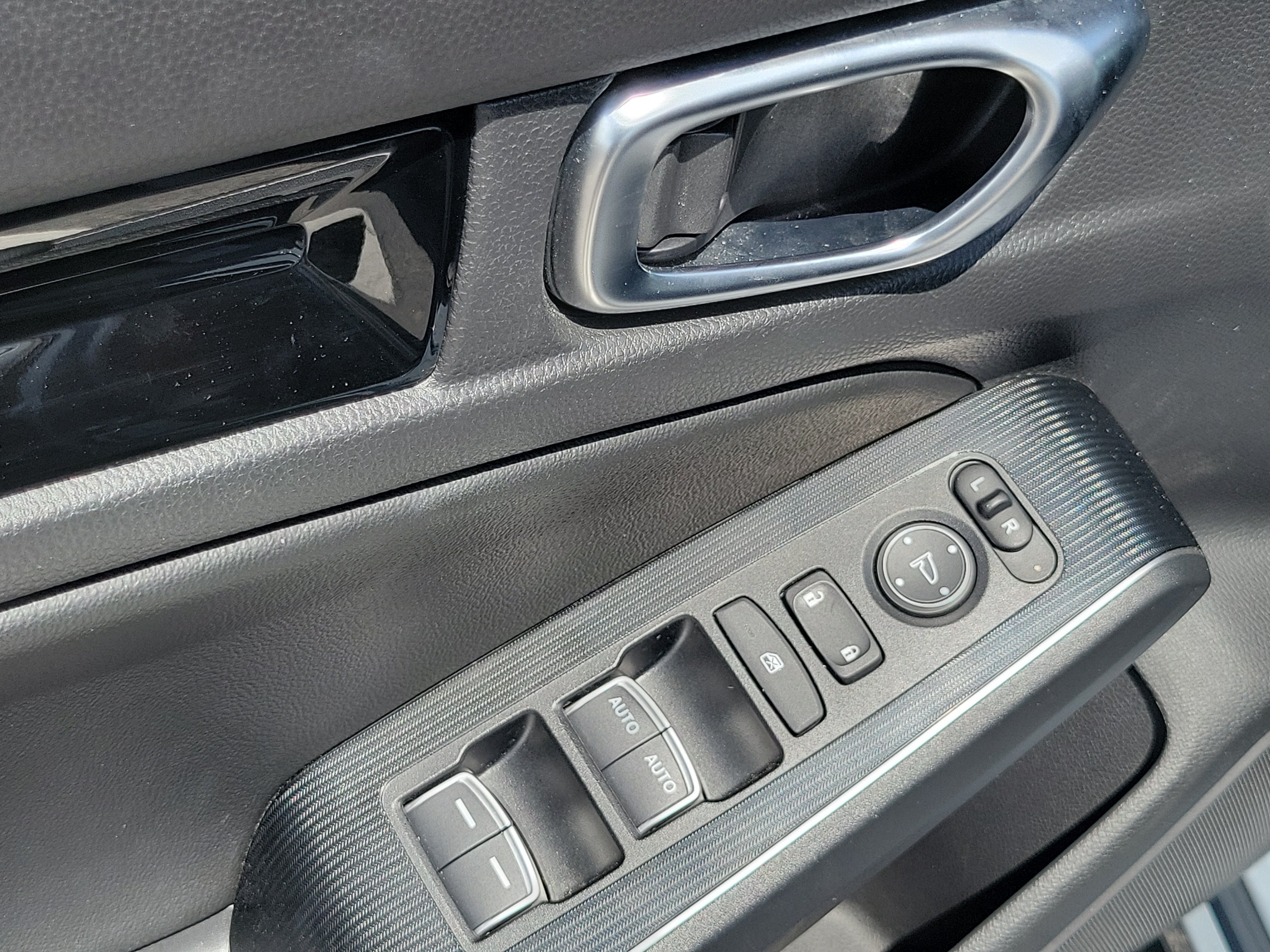 Certified 2024 Honda Civic Sport Touring image 20