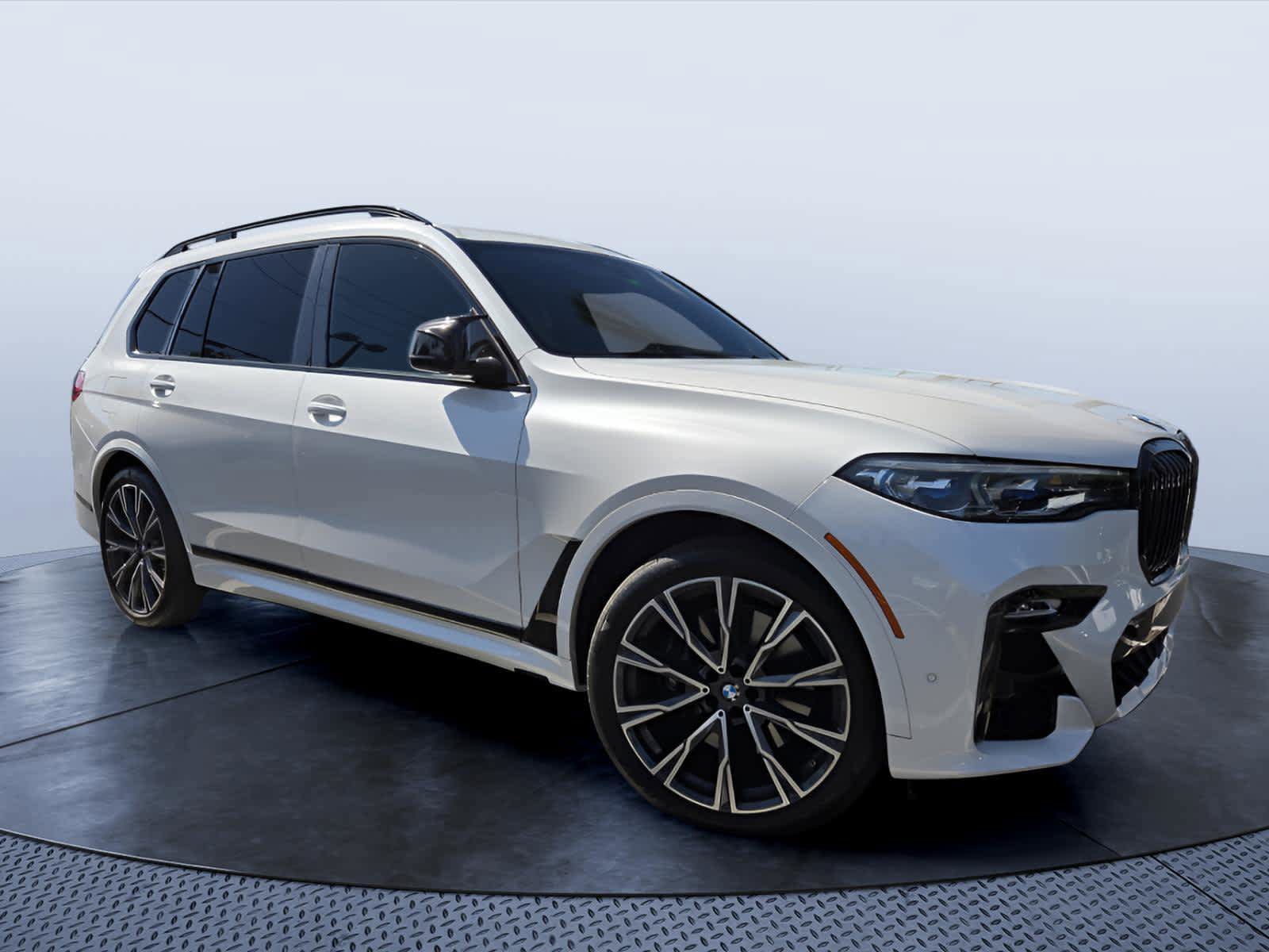 Used 2021 BMW X7 M50i w/ Executive Package AWD/4WD image 1