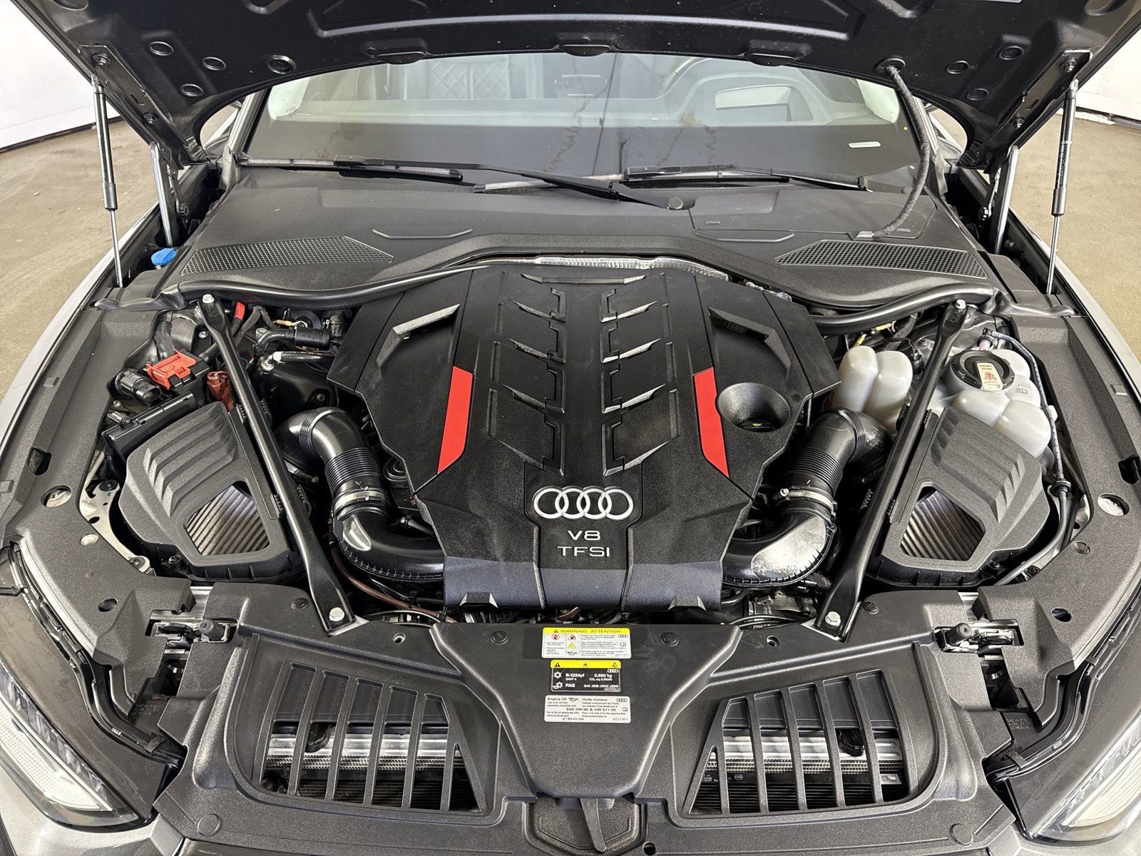 Used 2023 Audi S8 AWD/4WD image 27