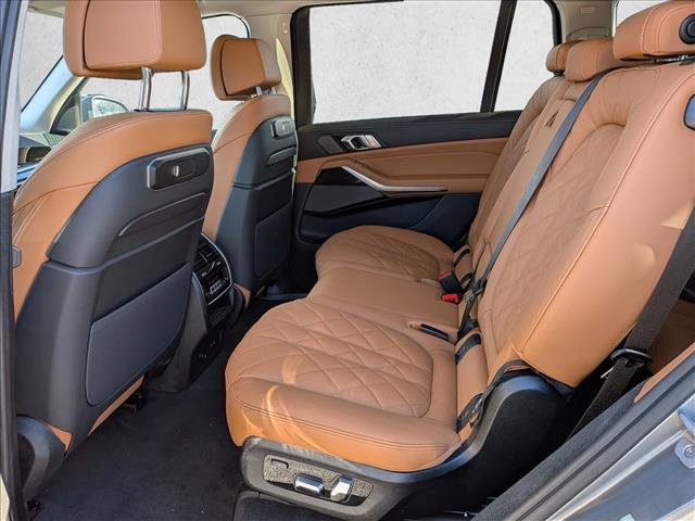 New 2026 BMW X7 xDrive40i image 16