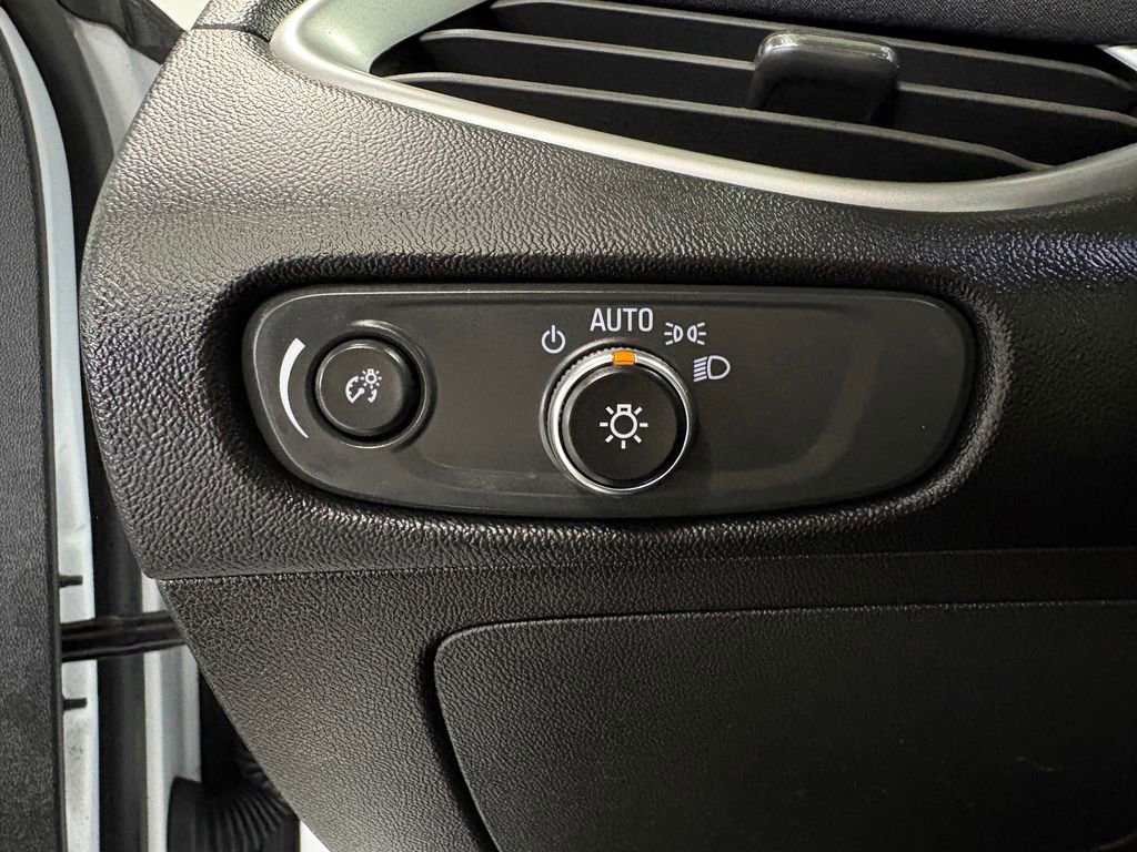 Used 2021 Chevrolet Malibu RS w/ LPO, Convenience Package 1 image 19