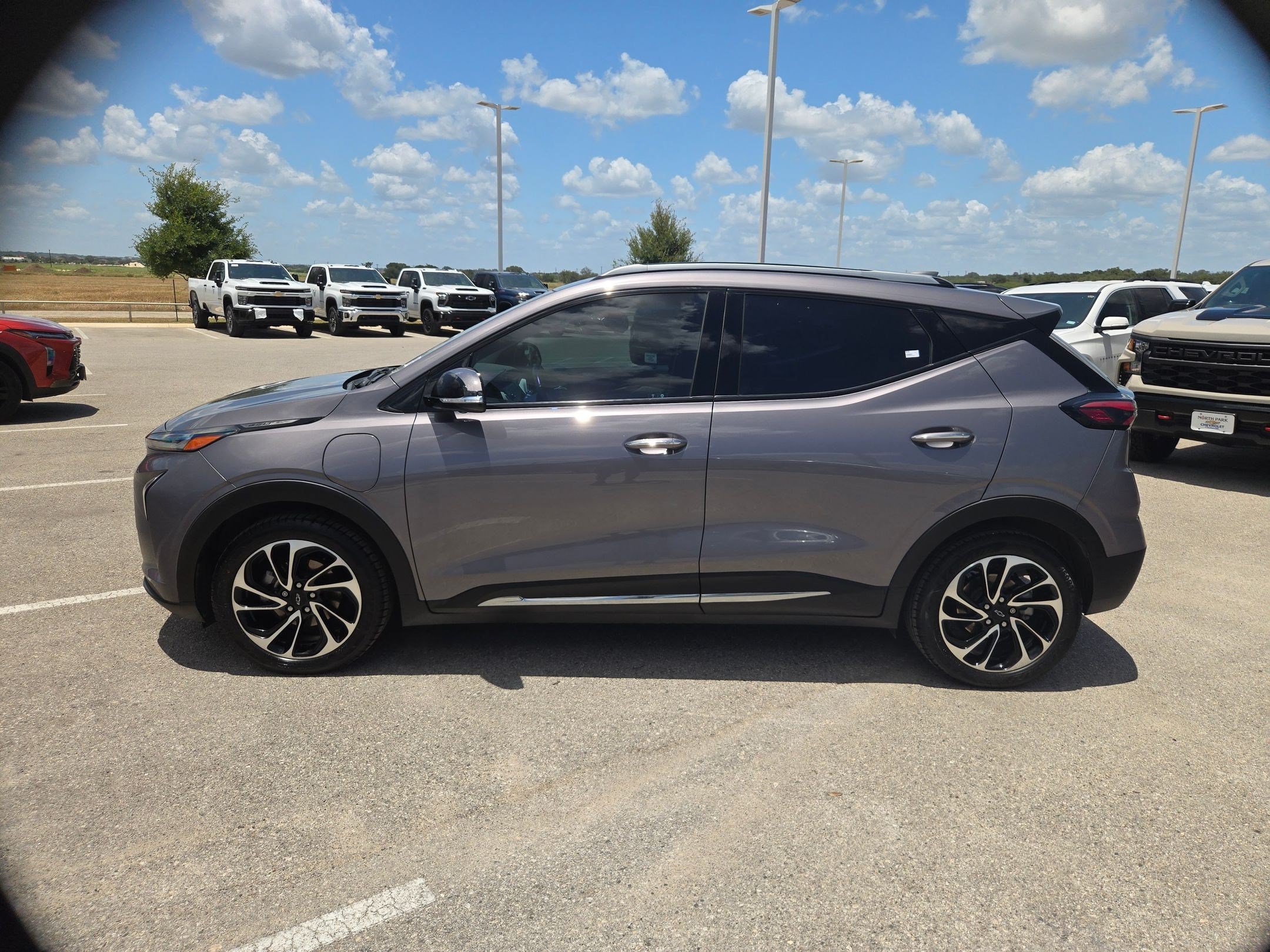 Used 2022 Chevrolet Bolt EUV Premier FWD image 6