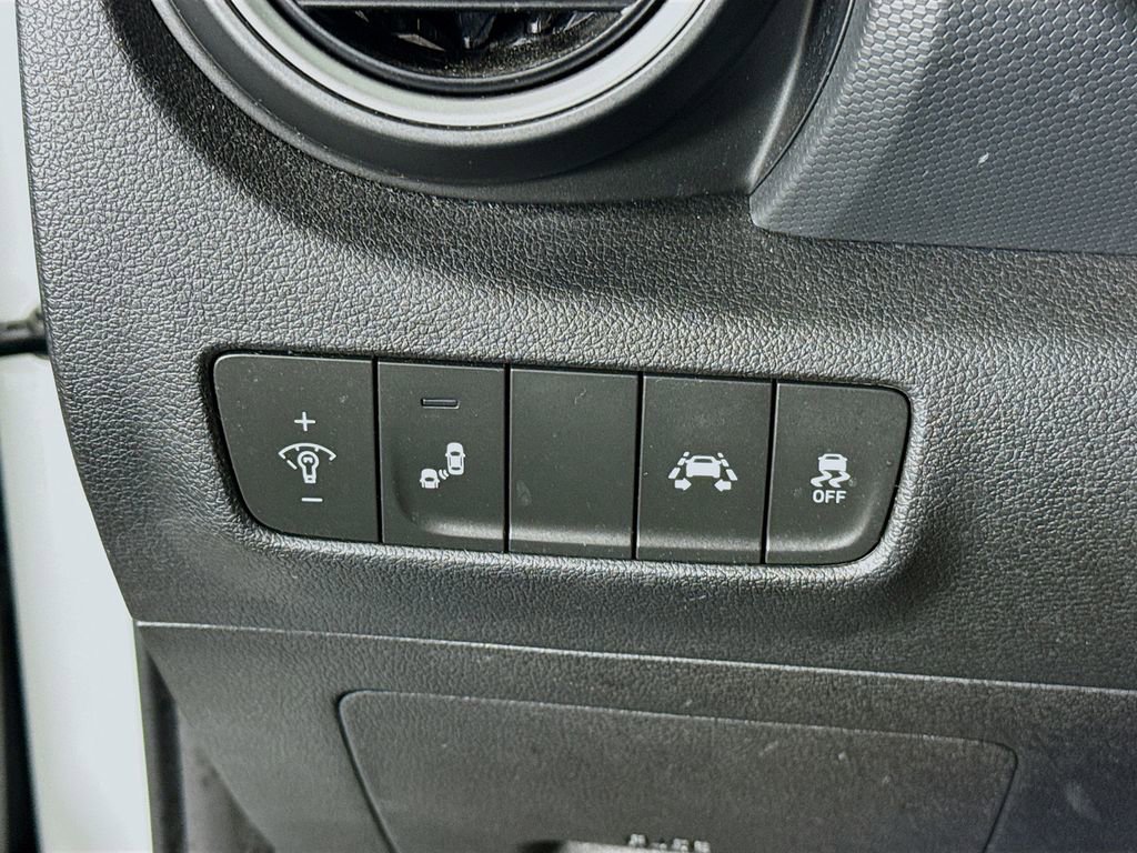 Certified 2021 Hyundai Kona Night w/ Cargo Package image 20