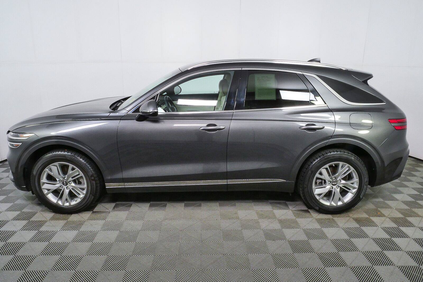 Used 2023 Genesis GV70 2.5T AWD/4WD image 25