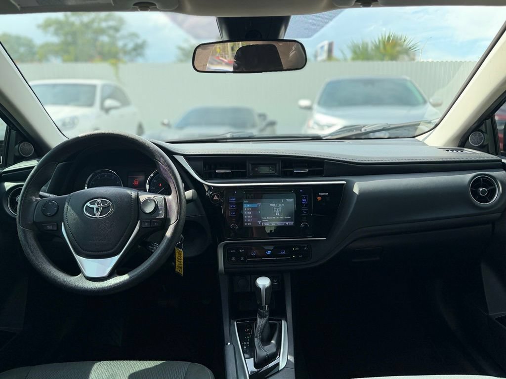 Used 2017 Toyota Corolla LE FWD image 23