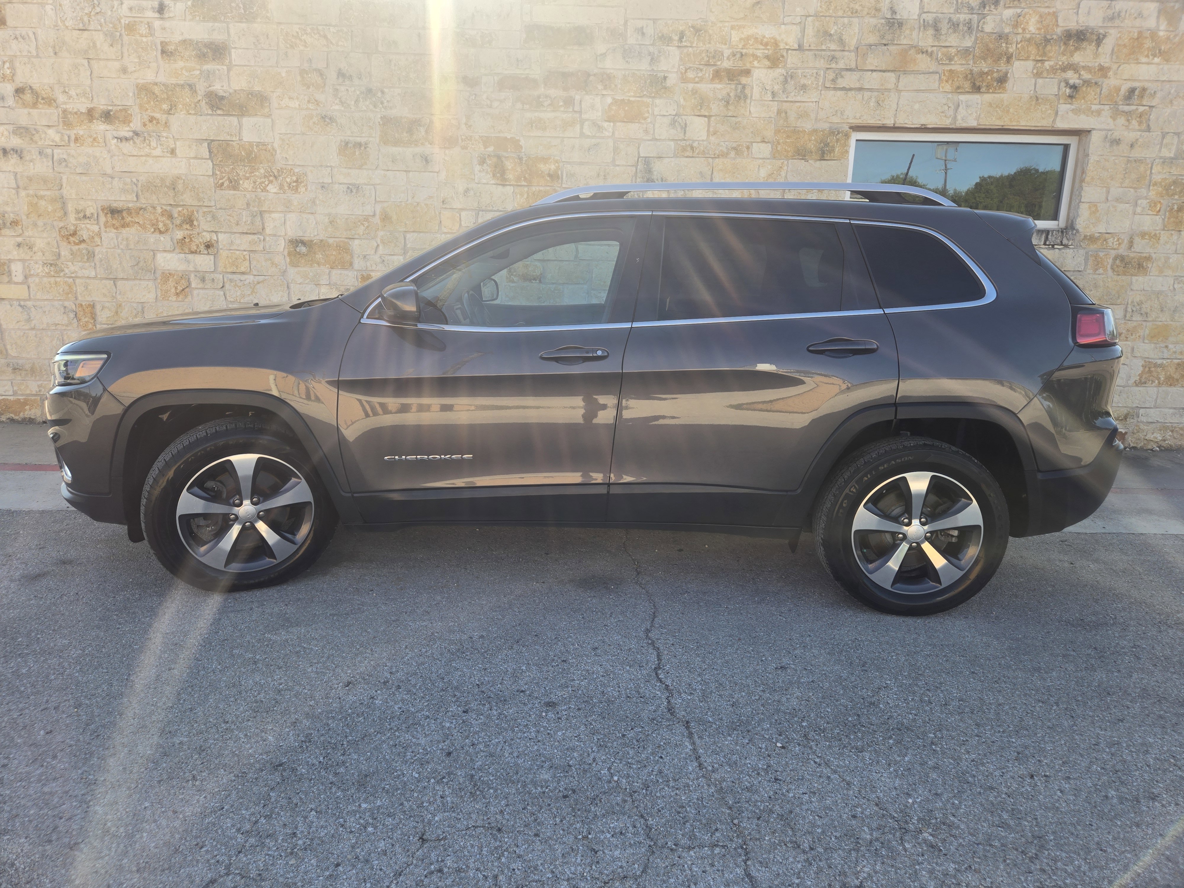 Used 2019 Jeep Cherokee Limited