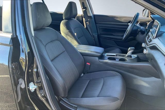 Used 2025 Nissan Altima 2.5 SV image 26