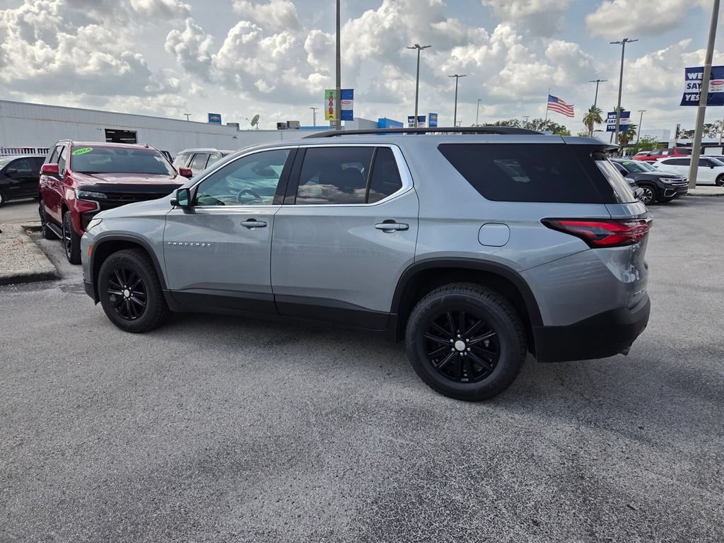Certified 2023 Chevrolet Traverse LT FWD image 12