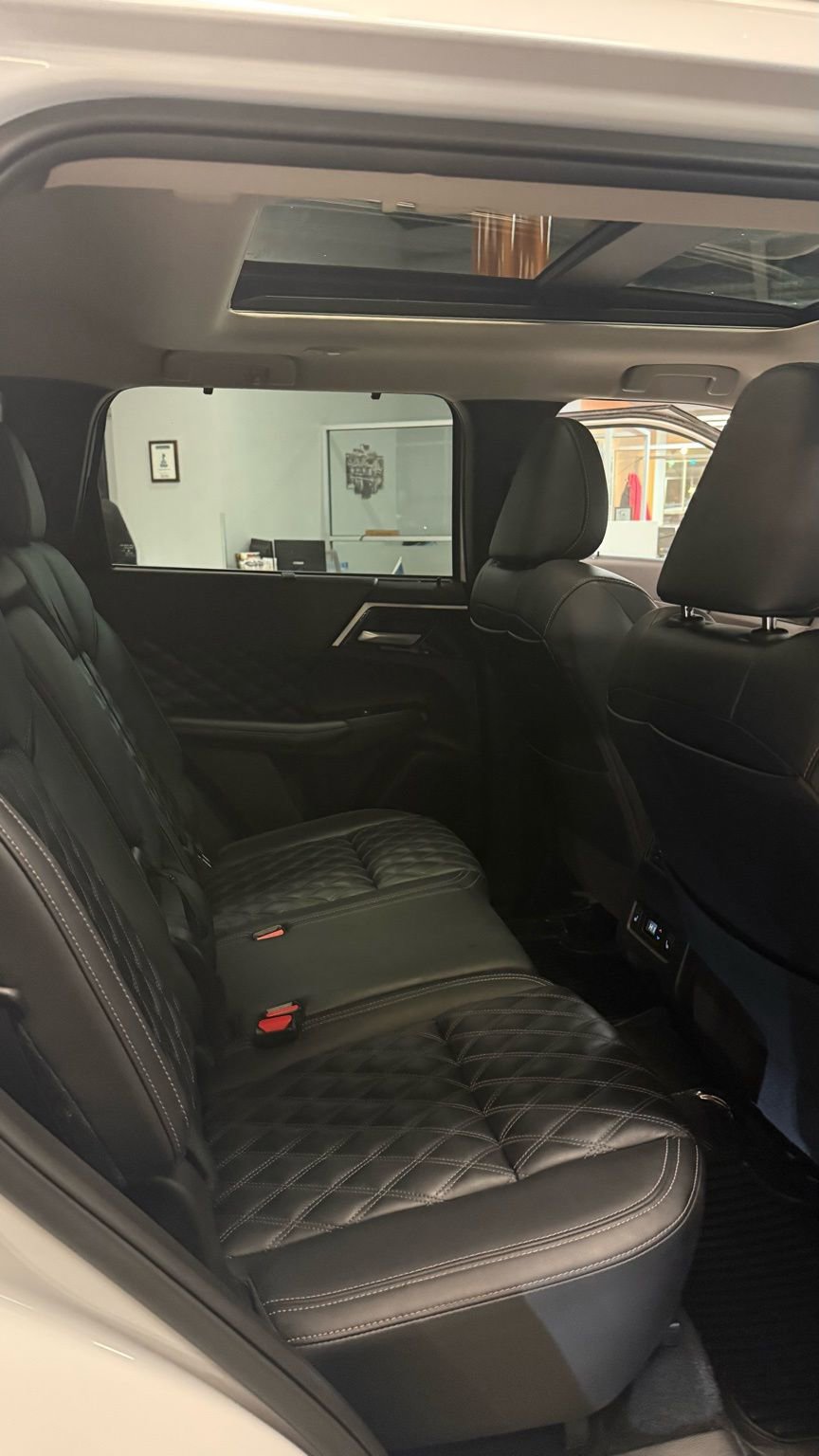 Used 2024 Mitsubishi Outlander SEL image 22