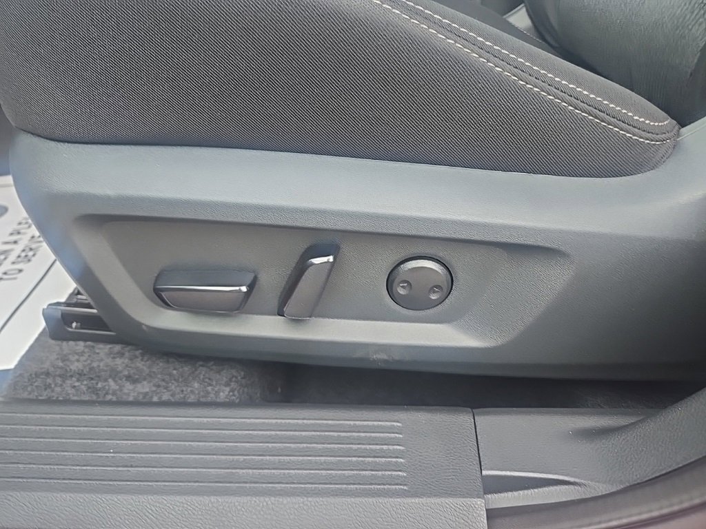 New 2026 Nissan Rogue SV image 10