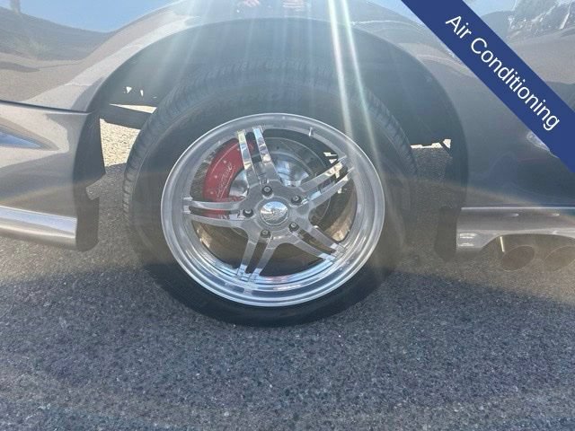 Used 2004 Ford F150 Lightning RWD image 8