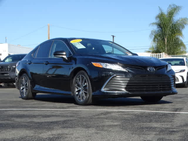Certified 2023 Toyota Camry XLE image 1