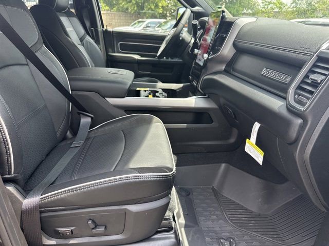 New 2026 RAM 3500 Laramie AWD/4WD image 15