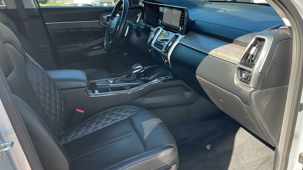 Used 2022 Kia Sorento SX Prestige image 34