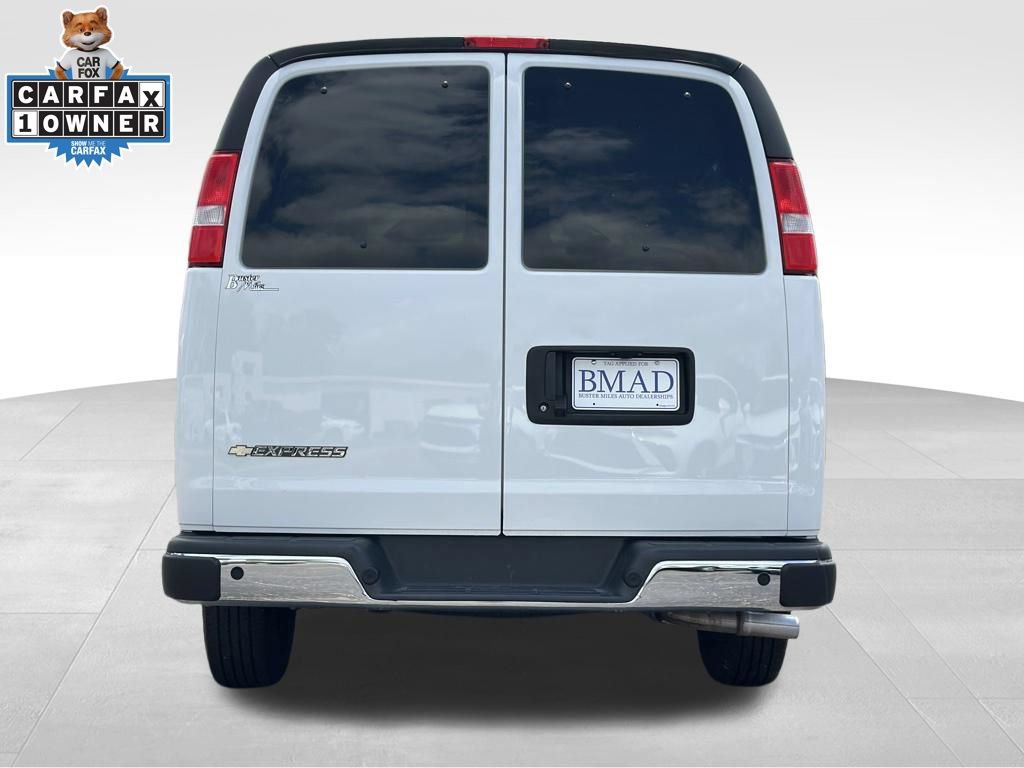 Used 2025 Chevrolet Express 3500 LT w/ LT Preferred Equipment Group RWD image 10