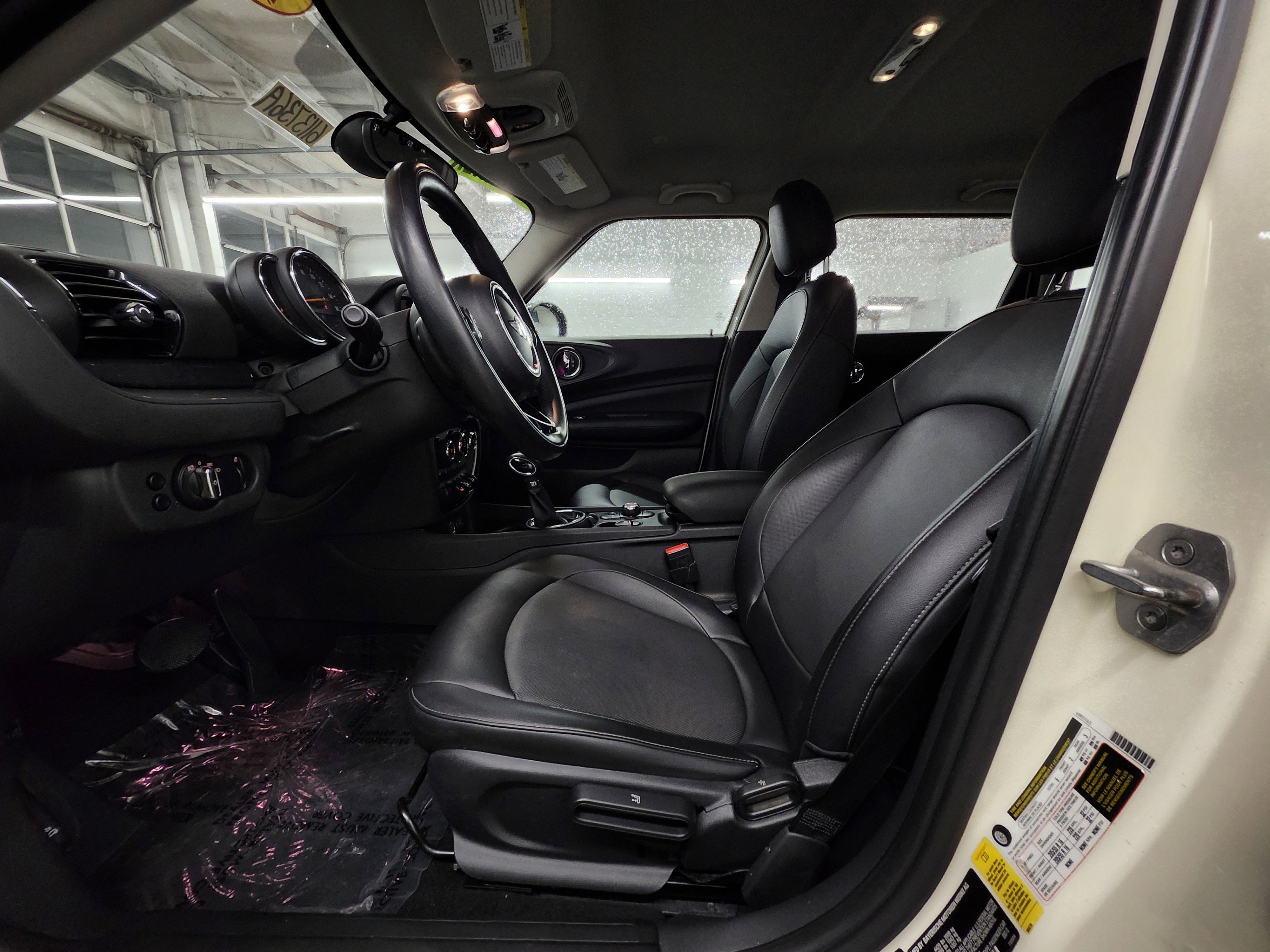 Used 2017 MINI Cooper Clubman ALL4 image 18