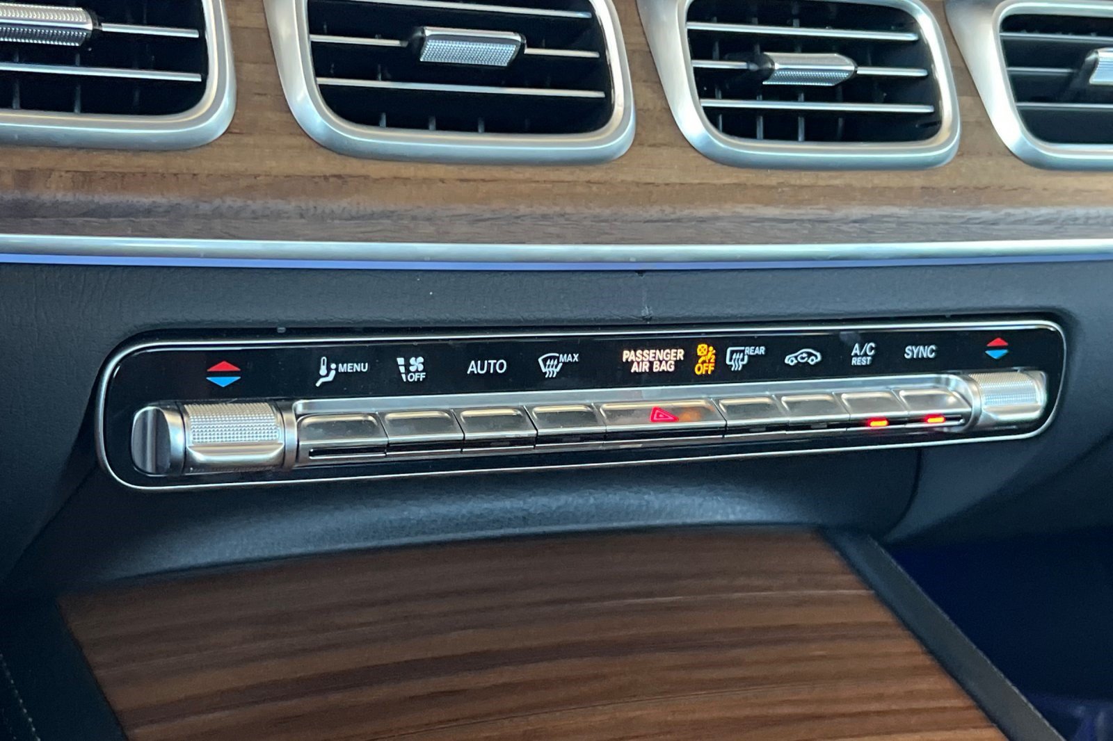 Certified 2026 Mercedes-Benz GLE 350 4MATIC image 18