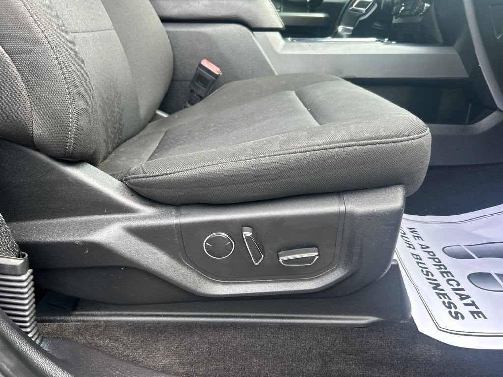 Used 2018 Ford F150 XLT w/ Equipment Group 302A Luxury AWD/4WD image 39