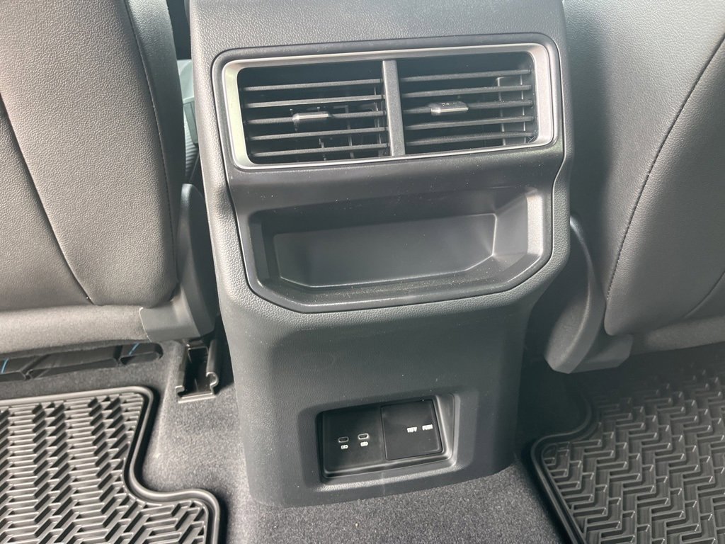 New 2025 Volkswagen Atlas Cross Sport SE image 15