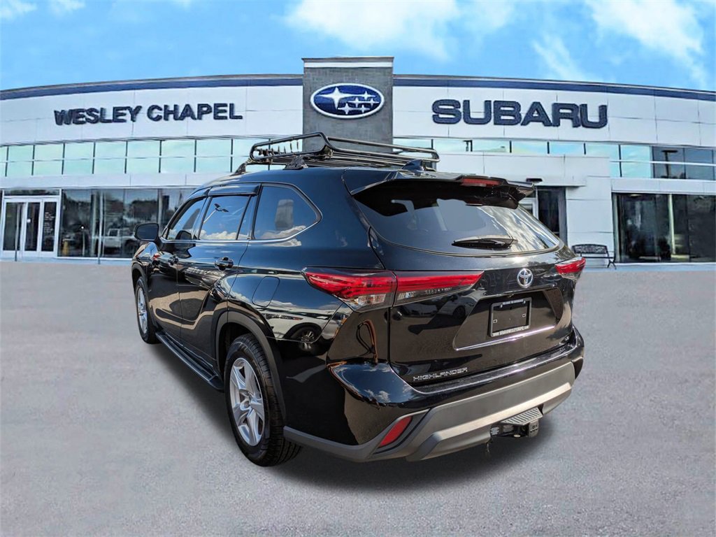Used 2020 Toyota Highlander LE image 7