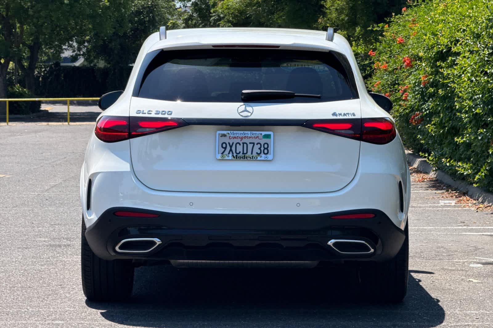Certified 2026 Mercedes-Benz GLC 300 4MATIC image 4