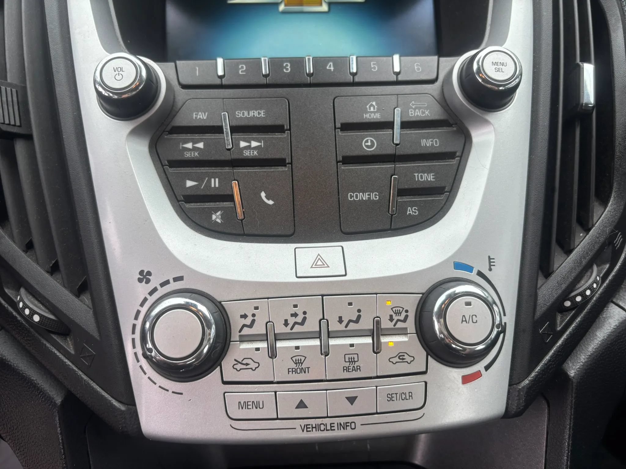 Used 2017 Chevrolet Equinox LS AWD/4WD image 22
