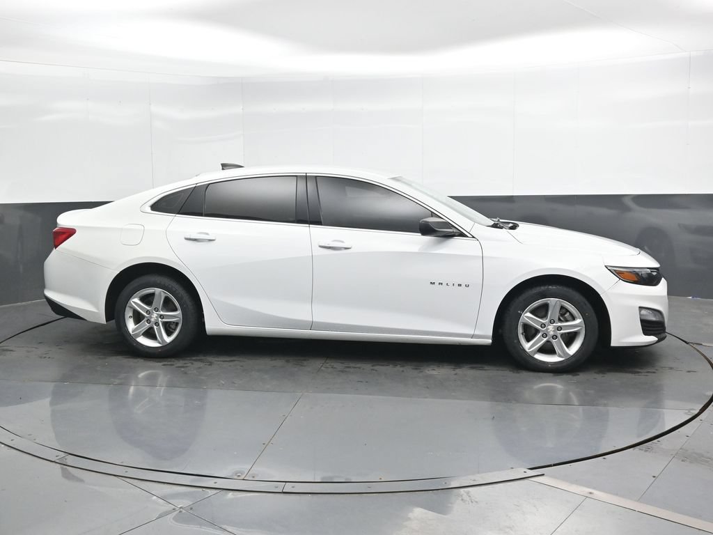 Used 2023 Chevrolet Malibu LS FWD image 3