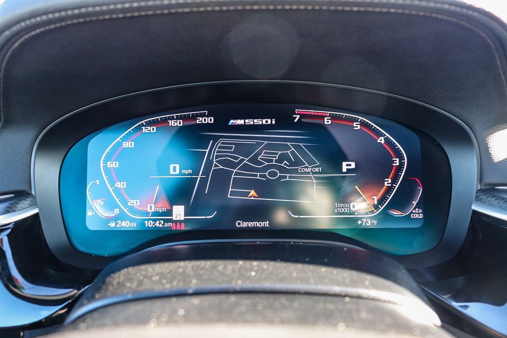 Used 2023 BMW M550i xDrive AWD/4WD image 28