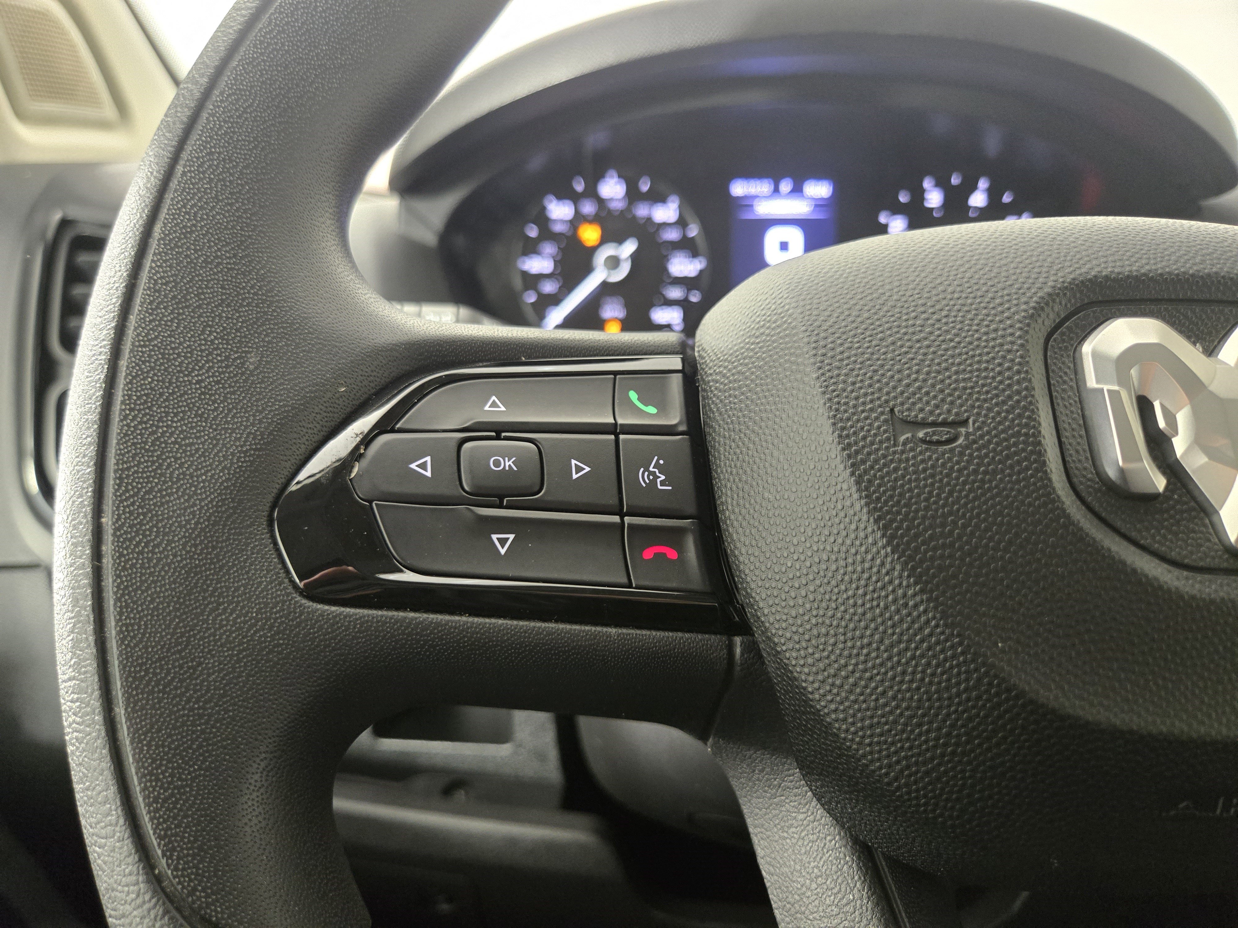 Used 2024 RAM ProMaster 2500 w/ Convenience Group image 16