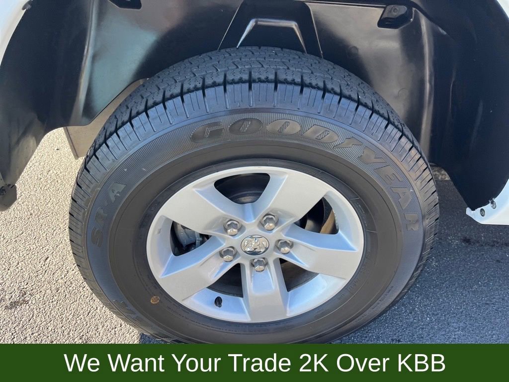 Used 2023 RAM 1500 Classic SLT AWD/4WD image 13