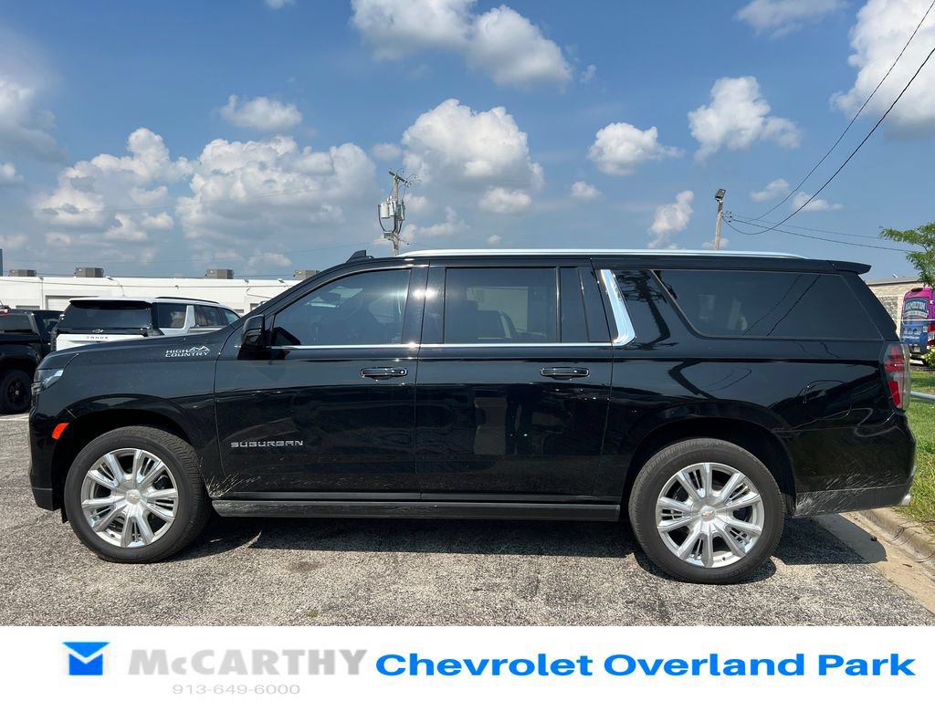 Used 2021 Chevrolet Suburban High Country w/ Premium Package AWD/4WD image 6