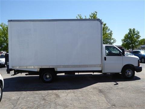 Used 2013 Chevrolet Express 3500 Extended RWD image 5