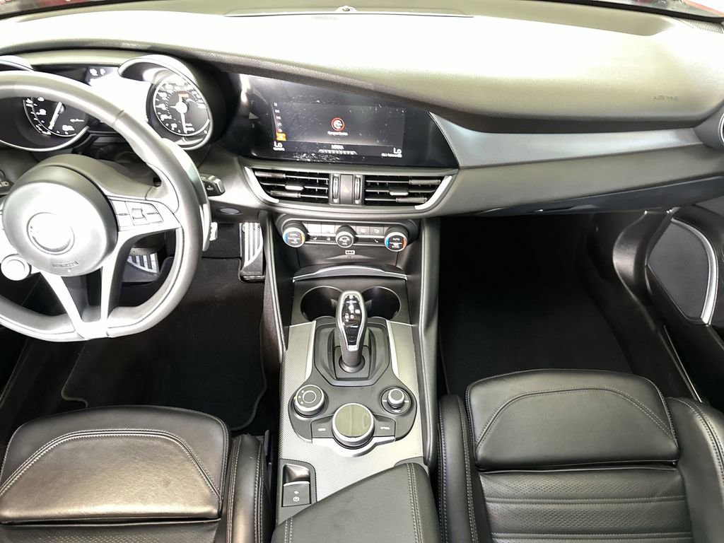 Used 2019 Alfa Romeo Giulia Ti Sport w/ Quick Order Package 22U Sport RWD image 17