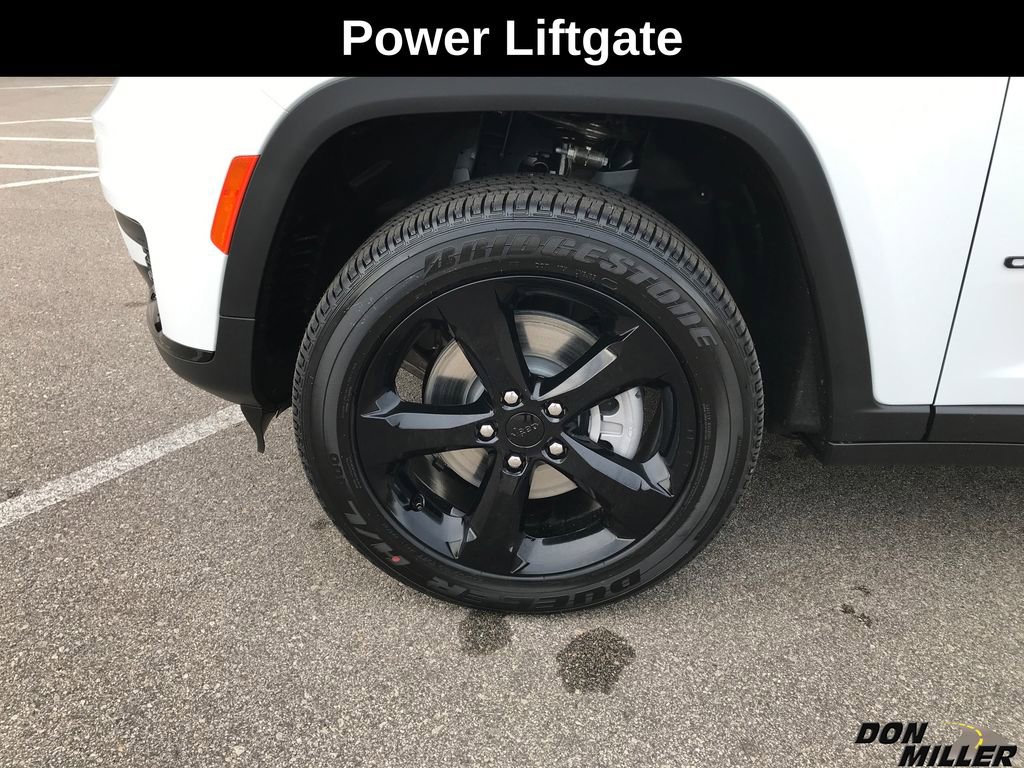 New 2025 Jeep Grand Cherokee L Altitude image 9