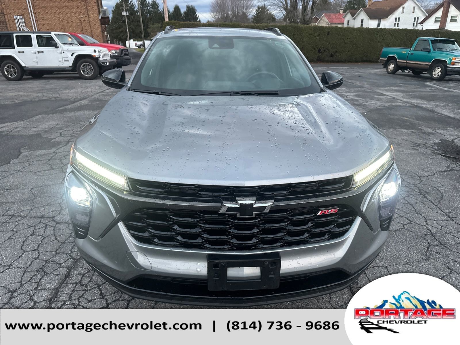 Used 2024 Chevrolet Trax RS w/ Sunroof Package image 9