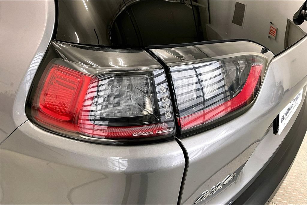 Used 2020 Jeep Cherokee Limited AWD/4WD image 29
