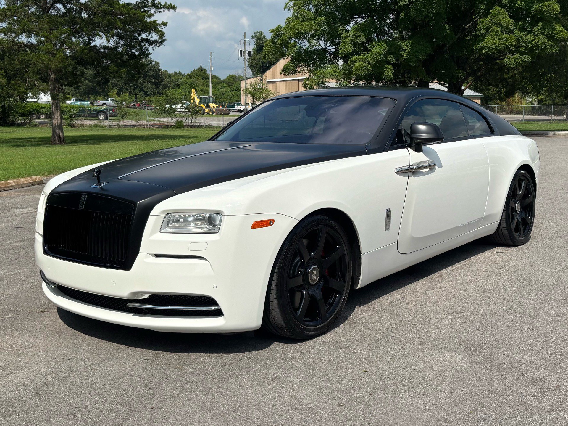 Used 2016 Rolls-Royce Wraith RWD image 2