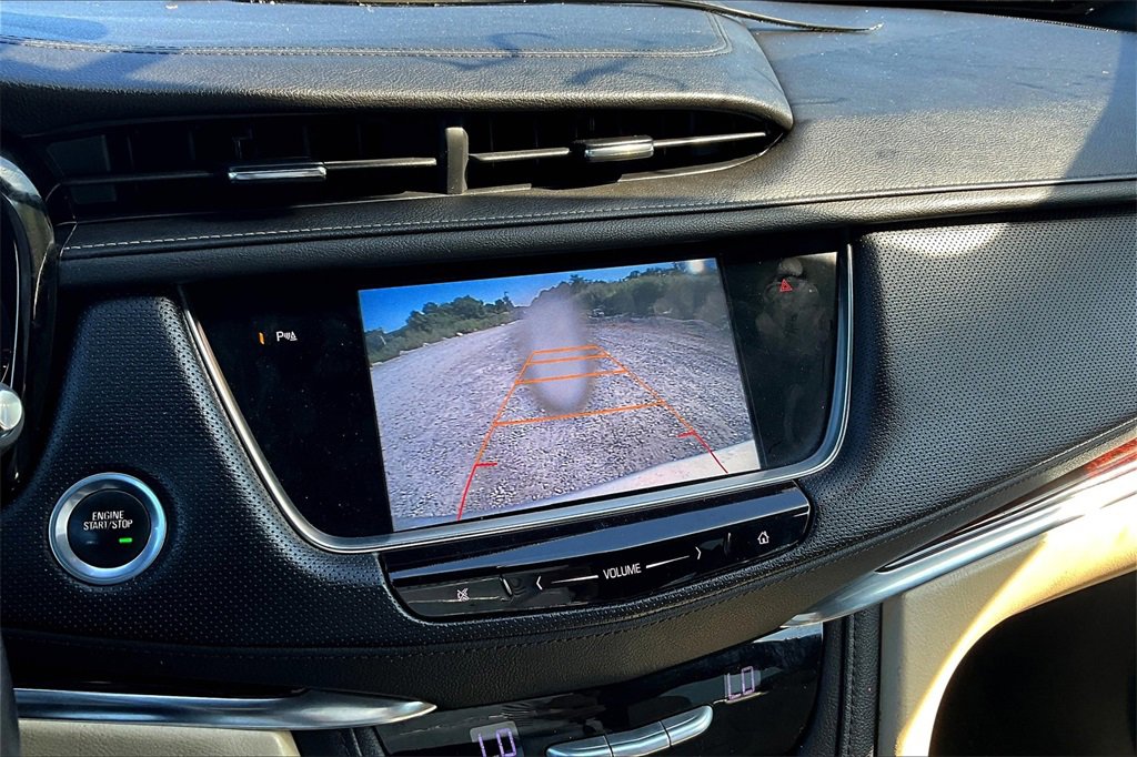 Used 2017 Cadillac XT5 Luxury w/ Driver Awareness Package image 19