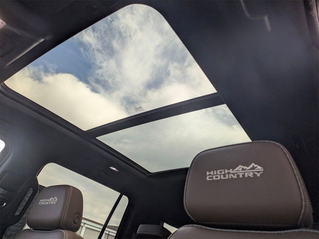 Certified 2021 Chevrolet Suburban High Country image 26