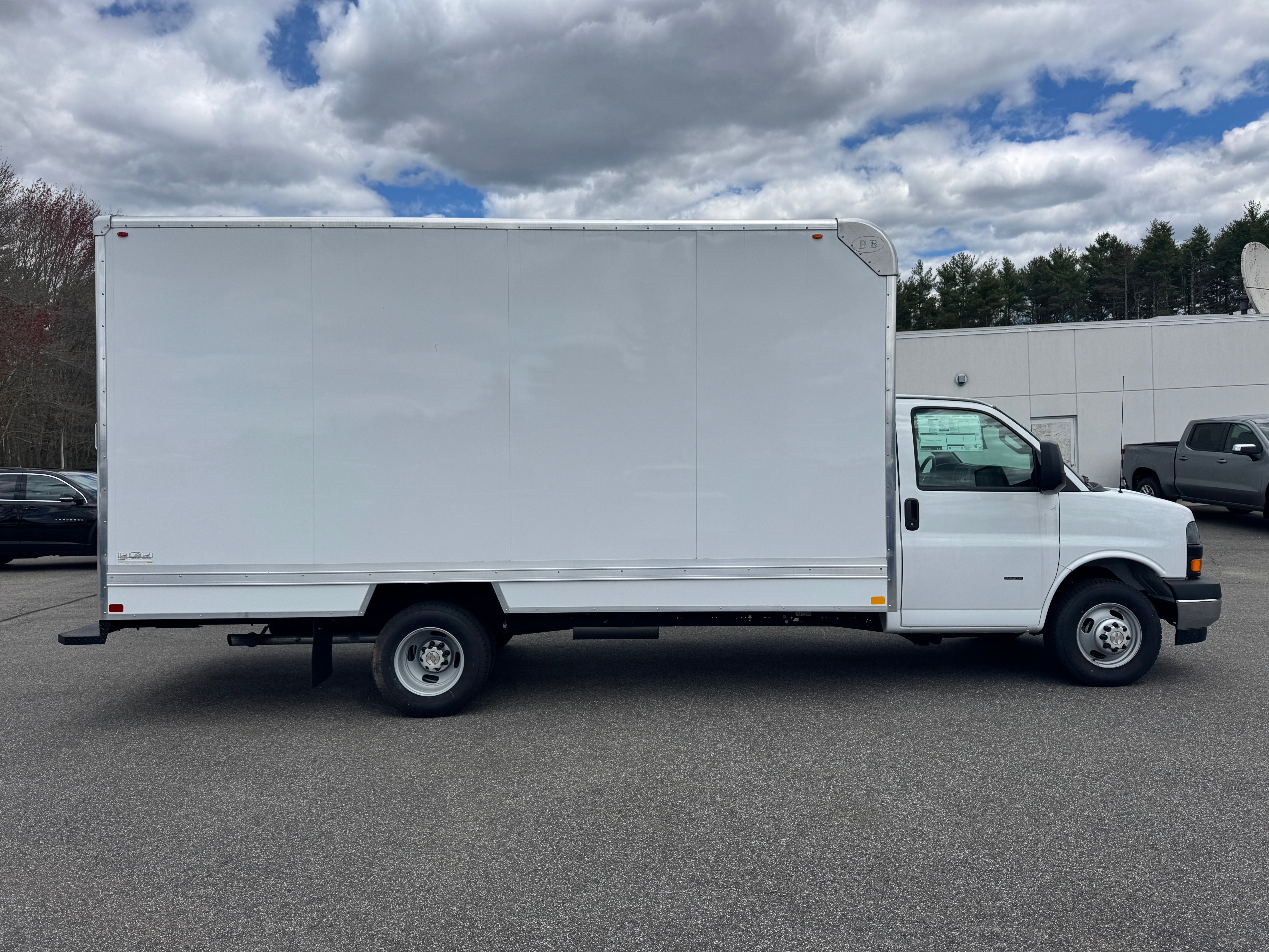New 2025 Chevrolet Express 3500 w/ Power Convenience Package RWD image 2