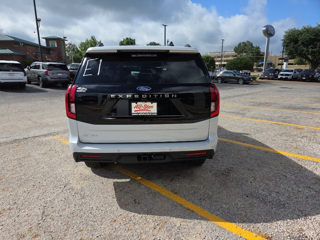 New 2026 Ford Expedition Active RWD image 6