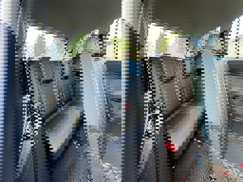 Used 2022 Volkswagen Atlas SE w/ Panoramic Sunroof Package image 16